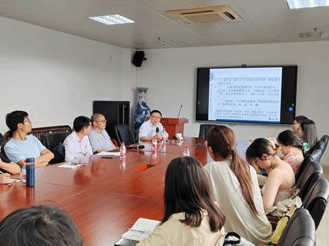 讲座照片 (1)